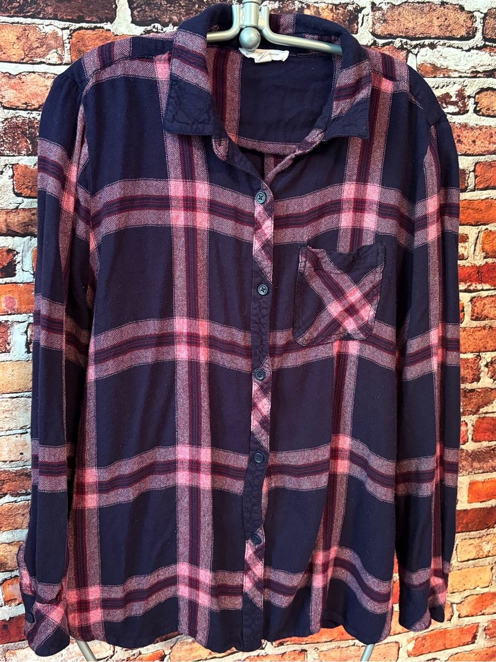 beachlunchlounge Navy, Pink, Burgundy Plaid Button-Down Soft Flannel Shirt L